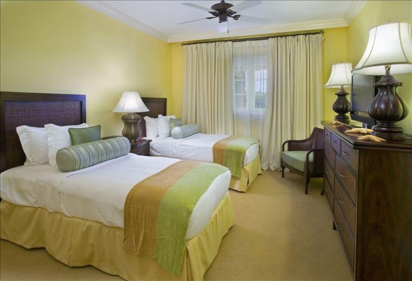 THE RITZ-CARLTON CLUB, ST. THOMAS RESORT, BEDROOM