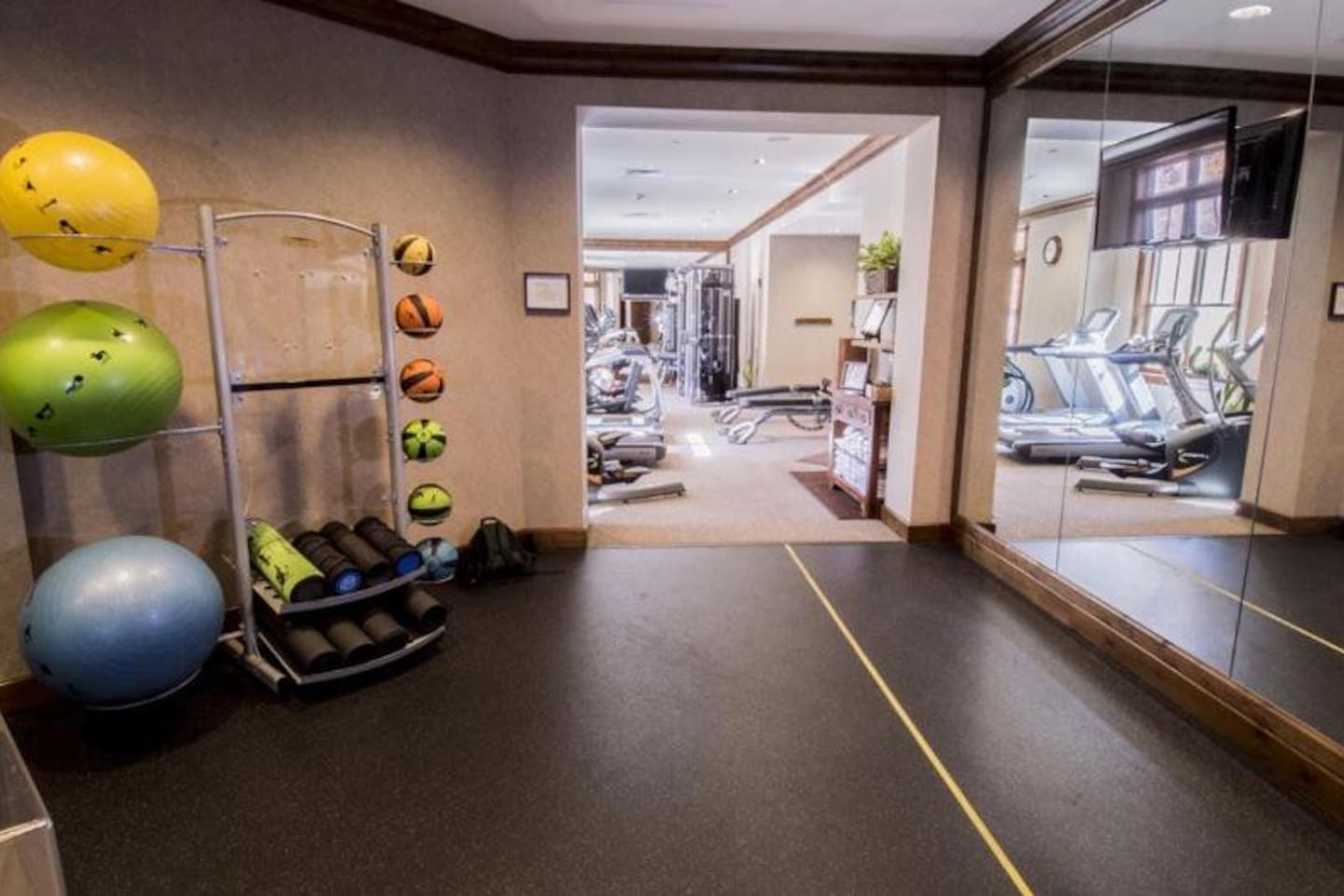 ASPEN MOUNTAIN RESIDENCES FORMALLY THE GRAND HYATT ASPEN IN TOWN GYM
