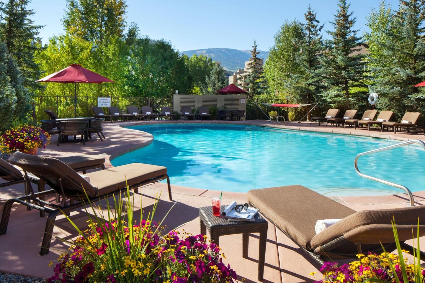 SHERATON MOUNTAIN VISTA VILLAS-AVON POOL AREA VIEW