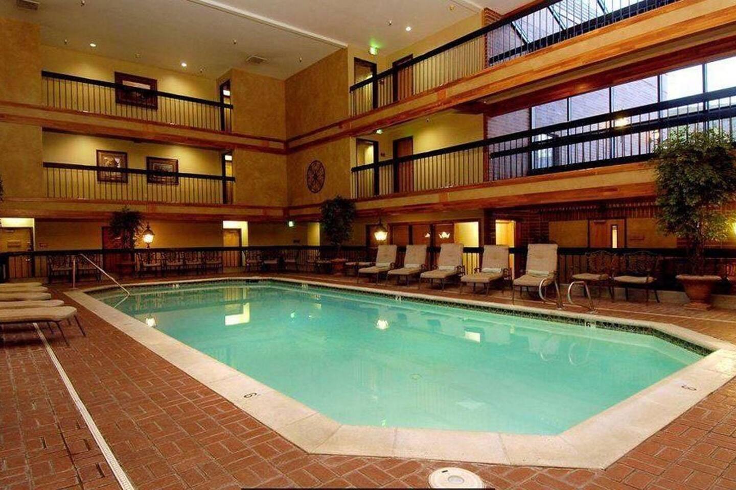 Park Plaza, Park City, Utah Resort

Accessible units
Elevator
Game room
Housekeeping available
Indoor pool
Sauna
Shared laundry facilities
Whirlpool/hot tub