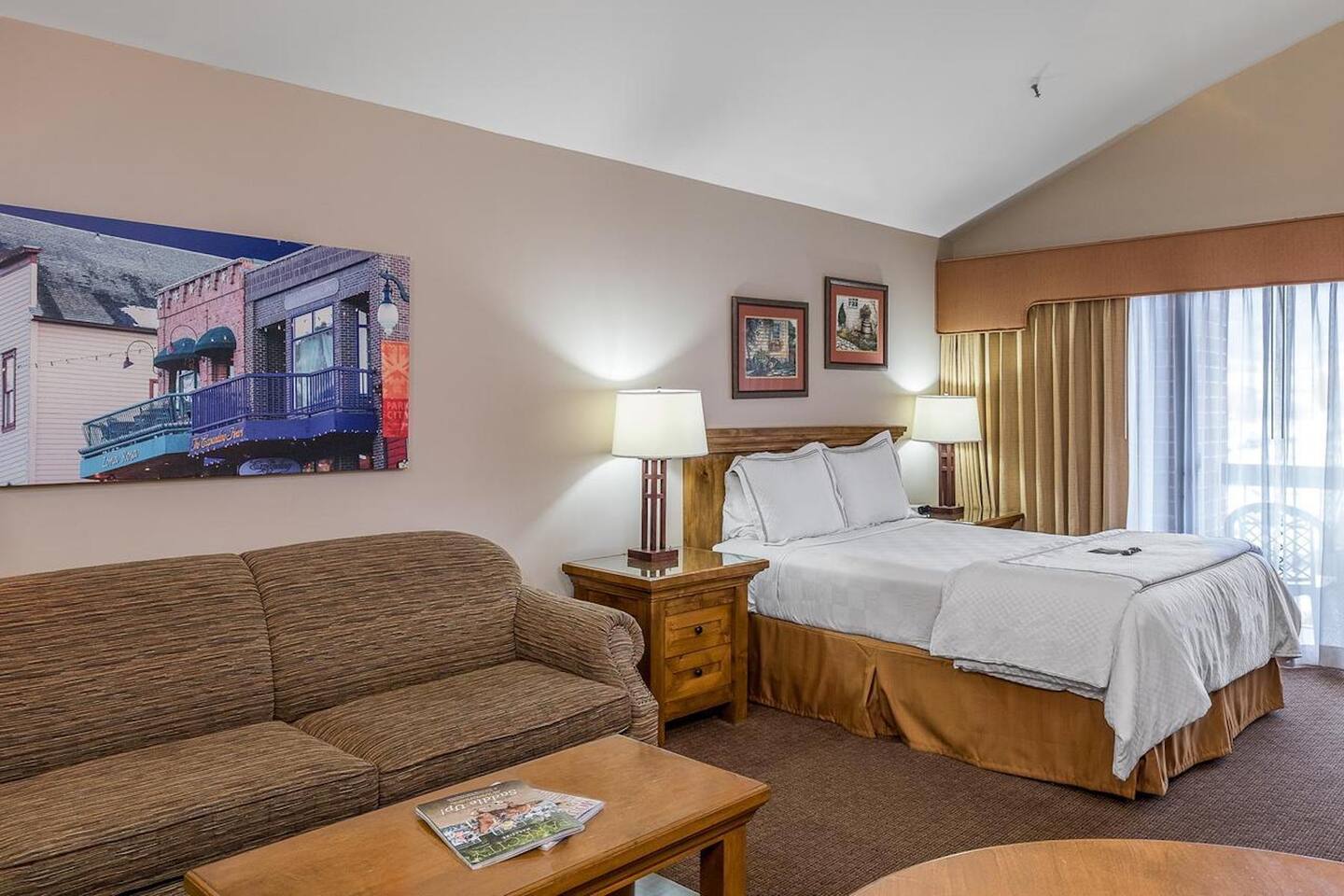 Park Plaza, Park City, Utah Resort

Accessible units
Elevator
Game room
Housekeeping available
Indoor pool
Sauna
Shared laundry facilities
Whirlpool/hot tub