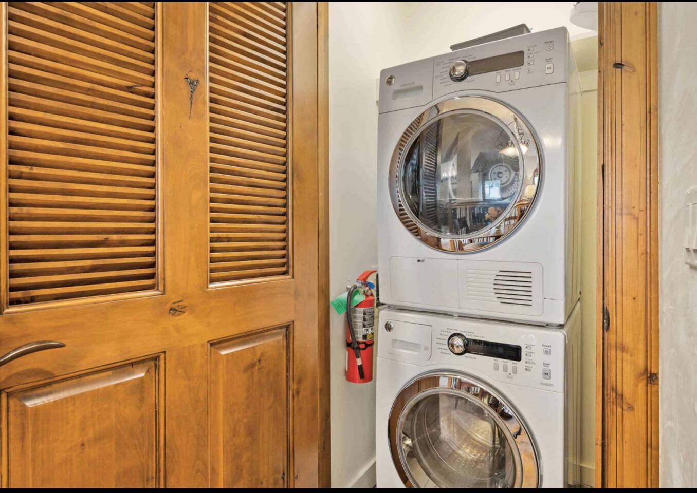 THE ASPEN MOUNTAIN RESIDENCES-FORMALLY THE GRAND HYATT ASPEN!  RESORT laundry room