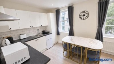 Flat 2 – 19 Percy St