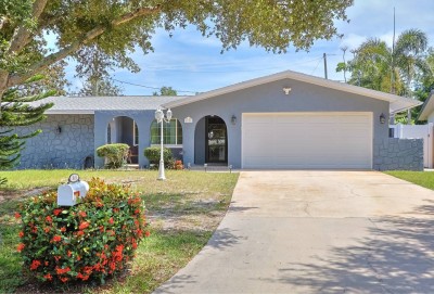 Memories Beach Villa! 10 Min to Indian Rocks Beach rental in Largo