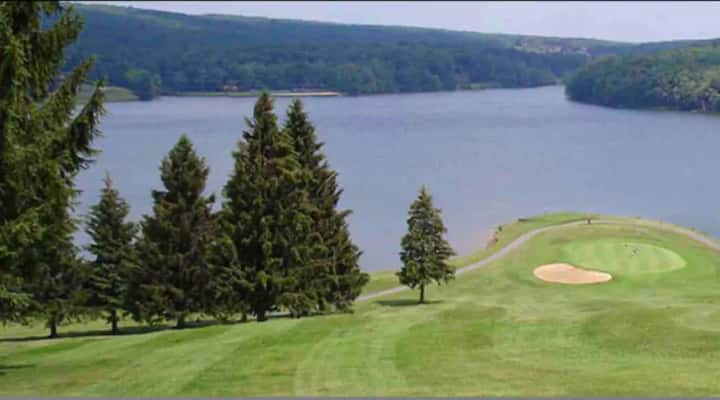 Scenic lakeside golf views with lush fairways and peaceful surroundings