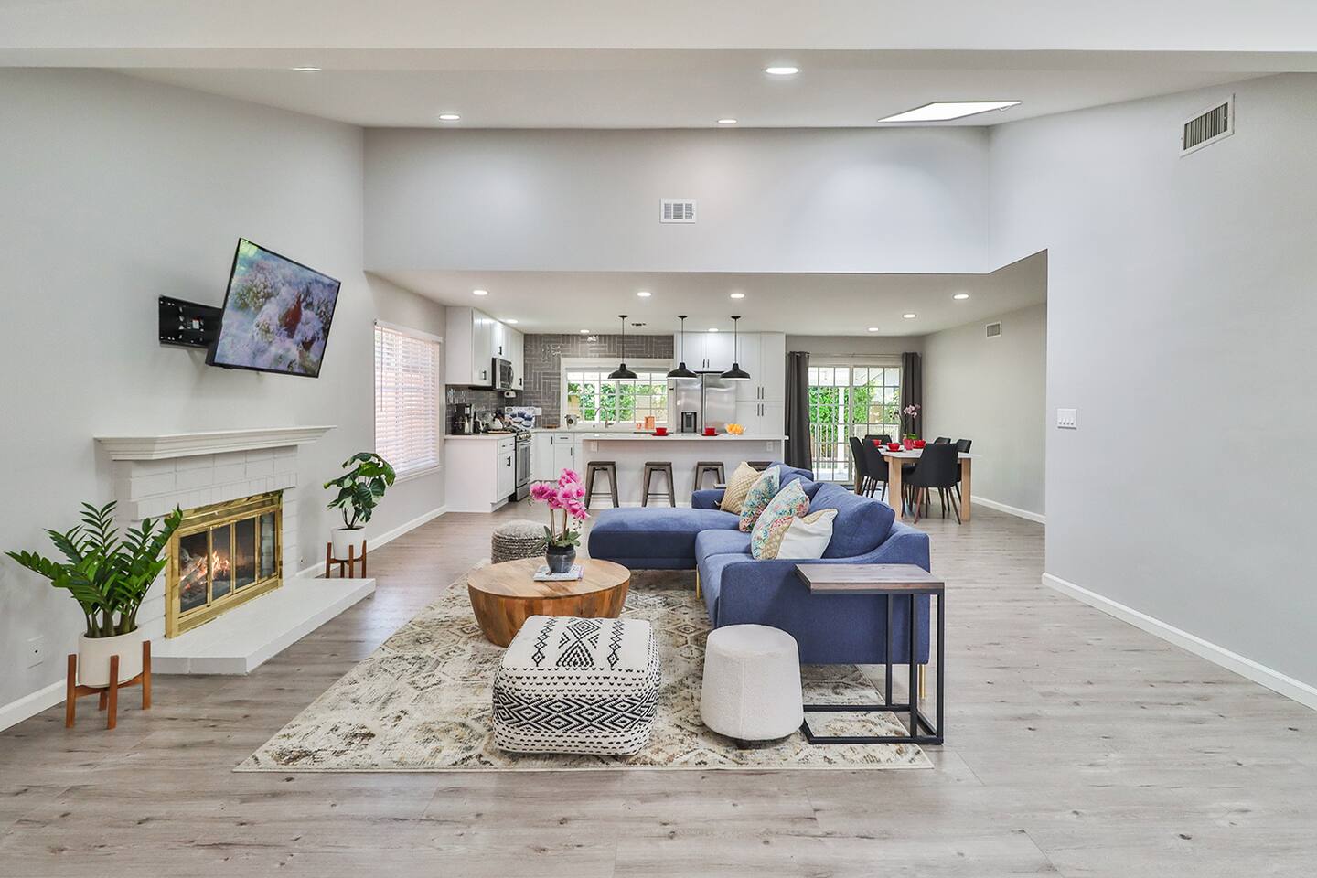 Chic Simi Valley Escape | WFH+Family Fun