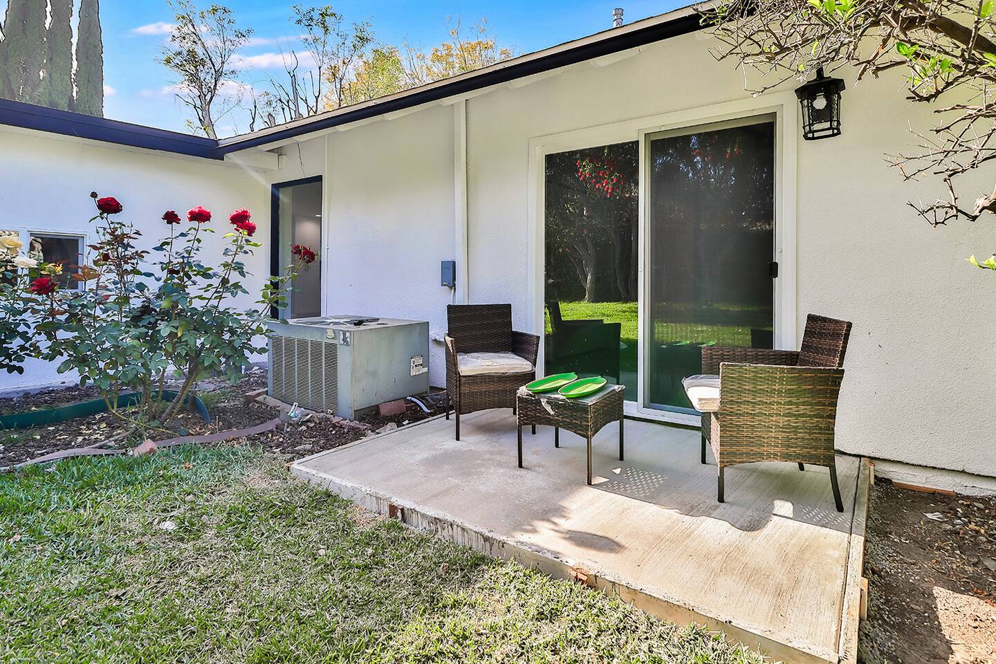 SPACIOUS BACKYARD, OUTDOOR SPACE