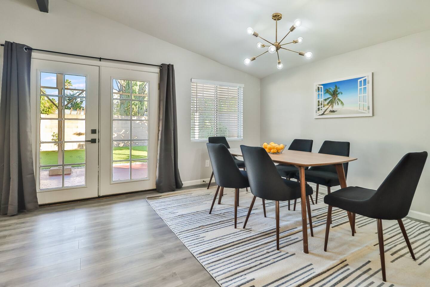 OPEN PLAN LIVING, DINING AREA