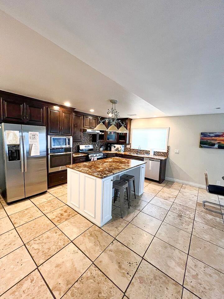 Simi Valley Pool Home | Spacious & Fully Furnished