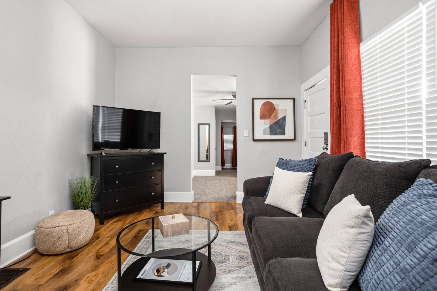The Platypus - Spacious Studio, Walk to Mass Ave