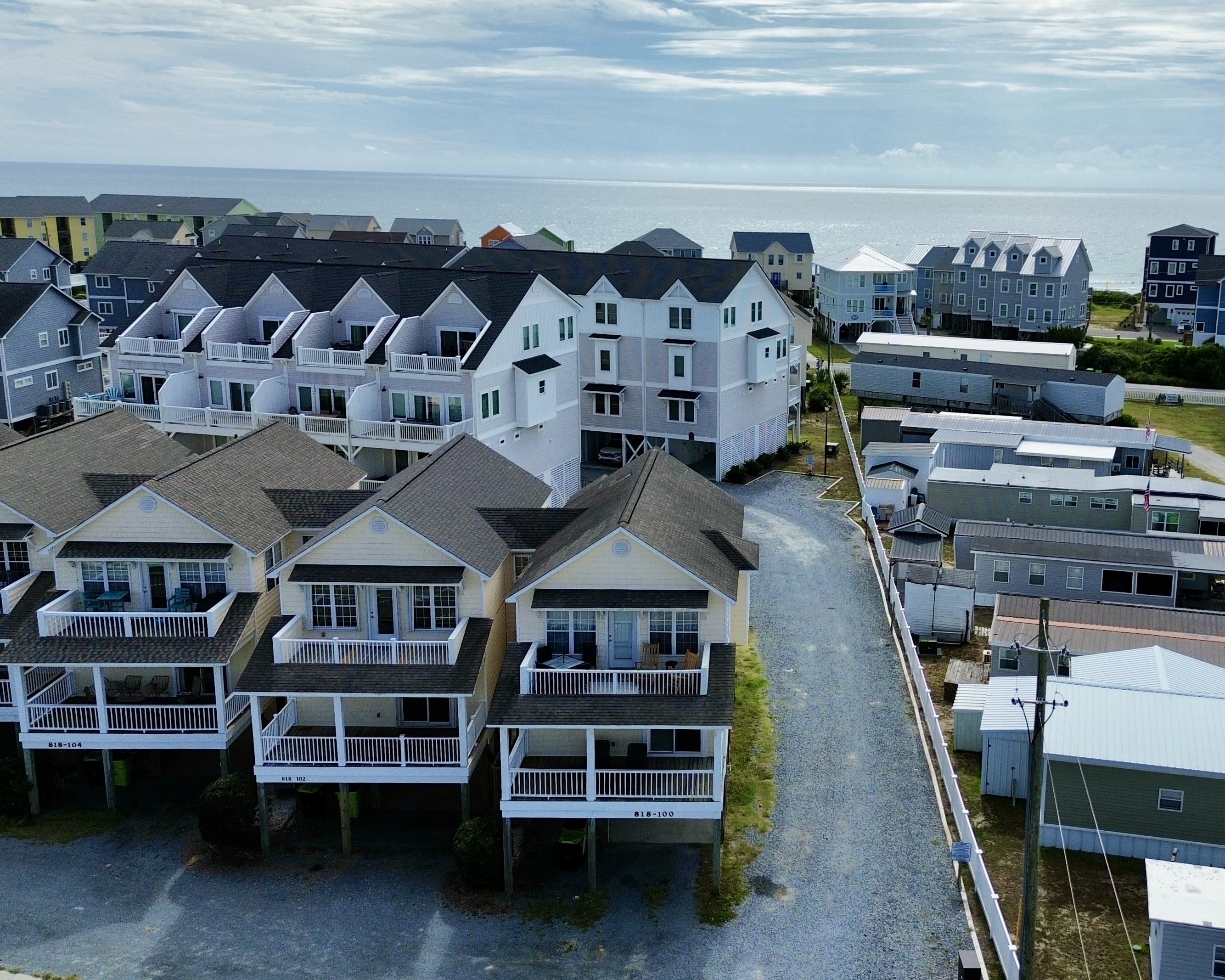 4BR in Downtown Surf City | 1 Block to Beach