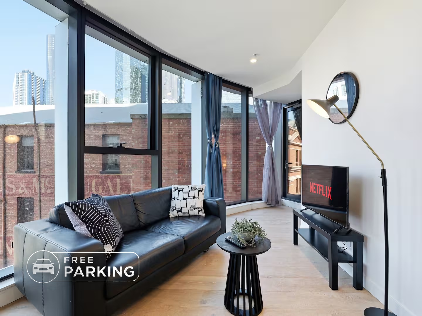 Modern 1 BR West Melb Retreat w/ car spot gym pool - Apartment