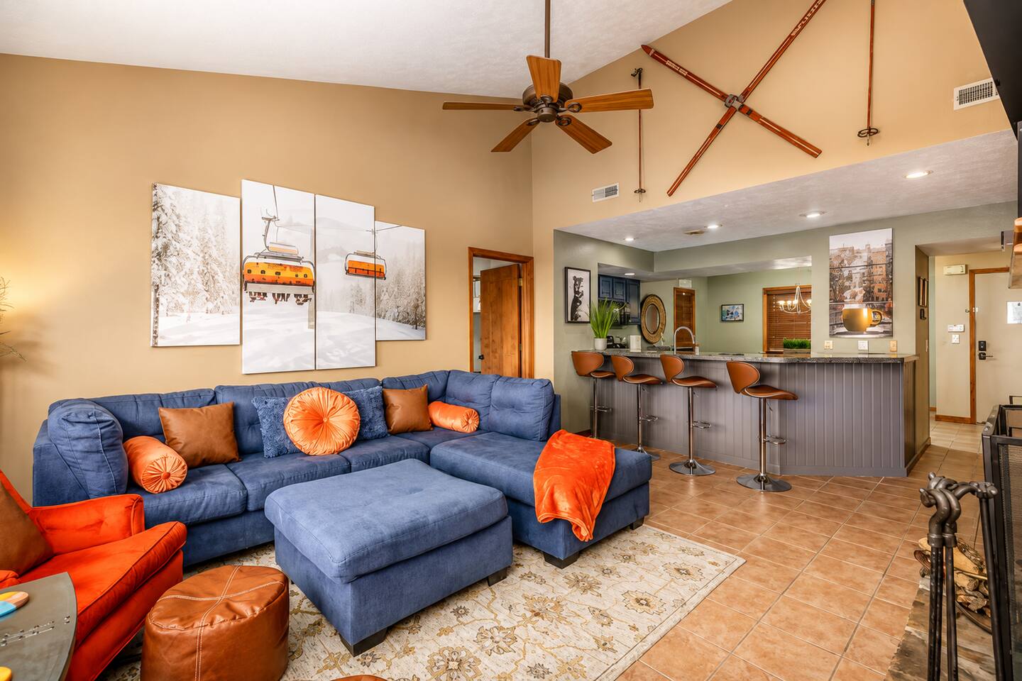 Plenty of room for the whole family to relax! Stretch out on the oversized sectional, gather for games and movie nights, or enjoy snacks at the breakfast bar. Fun ski-inspired décor adds the perfect Smoky Mountain vacation vibe!