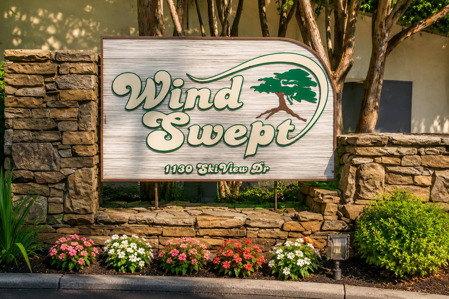 Welcome to Windswept, your peaceful Smoky Mountain escape! Nestled high above Gatlinburg, this quiet mountain community offers families a relaxing place to unwind while staying close to downtown attractions and Great Smoky Mountains National Park.