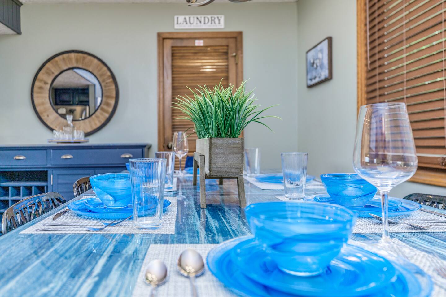 Gather the family around the dining table for breakfast, game nights, or a home-cooked dinner after exploring the Smokies. With plenty of seating and the kitchen nearby, it’s an inviting space to slow down, reconnect, and make memories together.