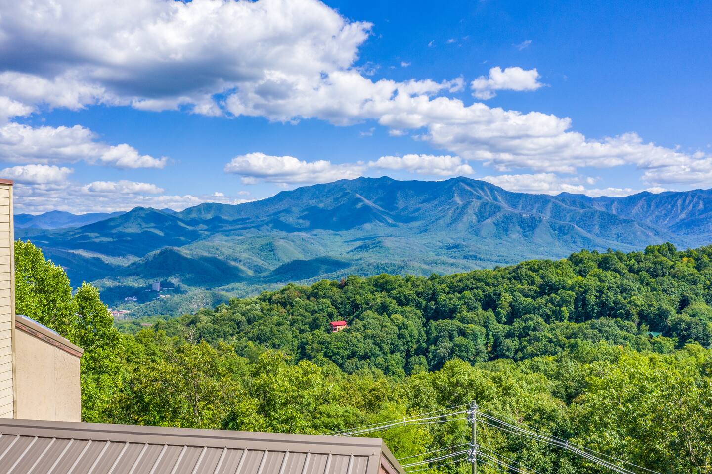 Amazing Views of Mt Leconte  from Community Observation Deck and a great spot for family photos