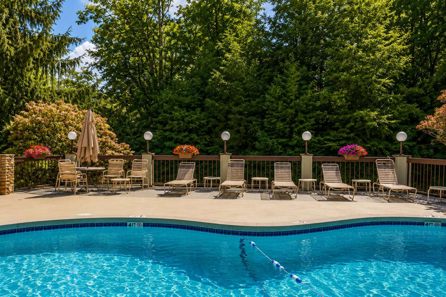 Make a splash on your family vacation! The seasonal community pool is perfect for cooling off after a day in Gatlinburg. Parents can relax poolside while the kids enjoy some fun in the water, all surrounded by peaceful mountain scenery.