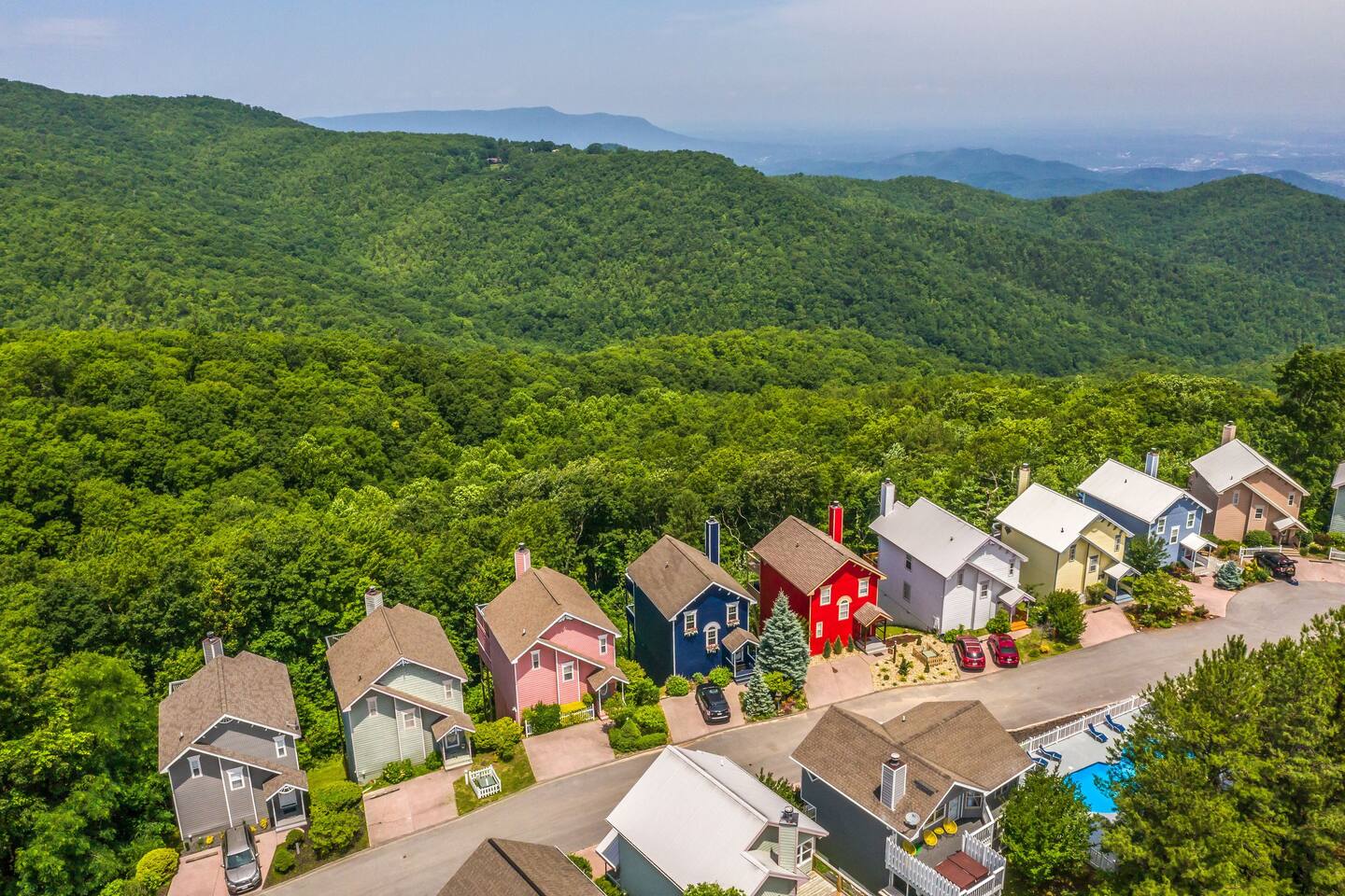 Beautiful drone of our truly unique neighborhood with 18 chalets and gorgeous views!