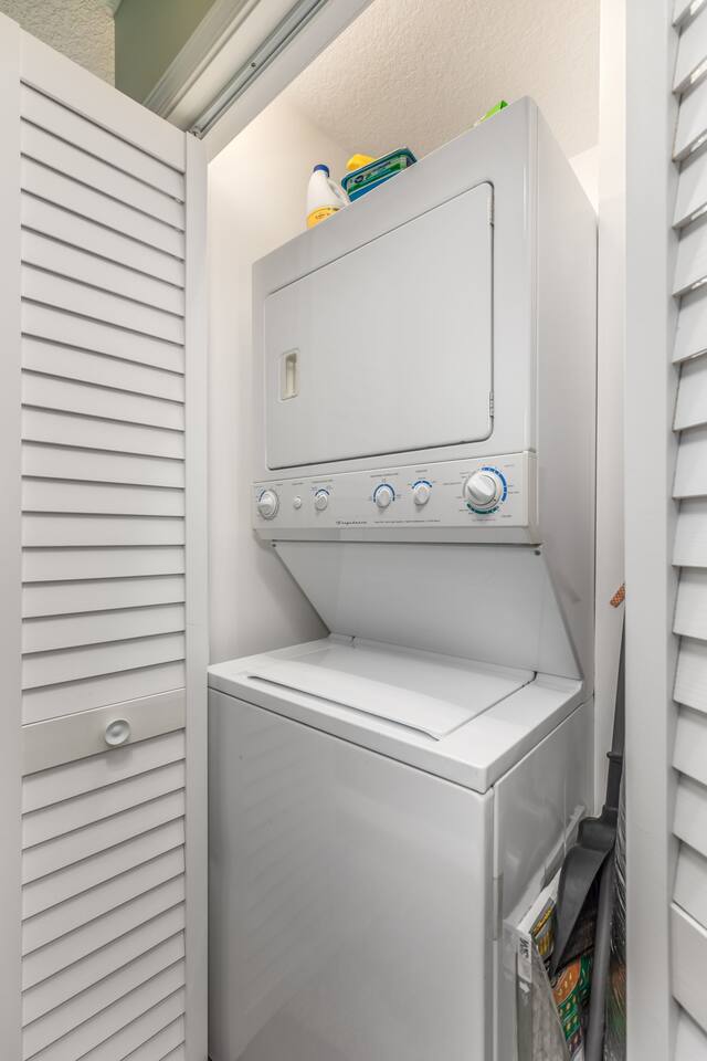 Extra large stackable washer and dryer