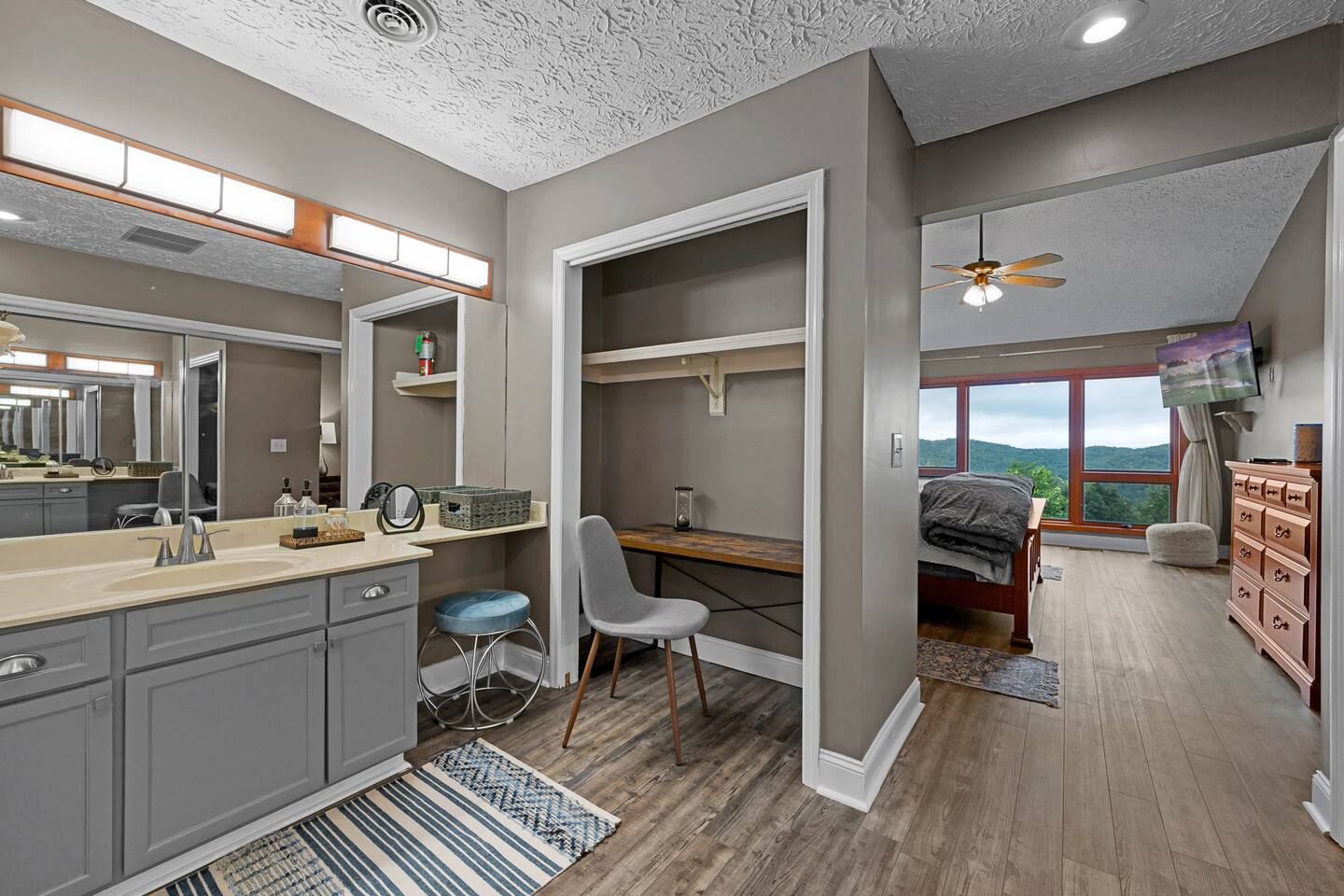 Vanity and desk in upstairs suite