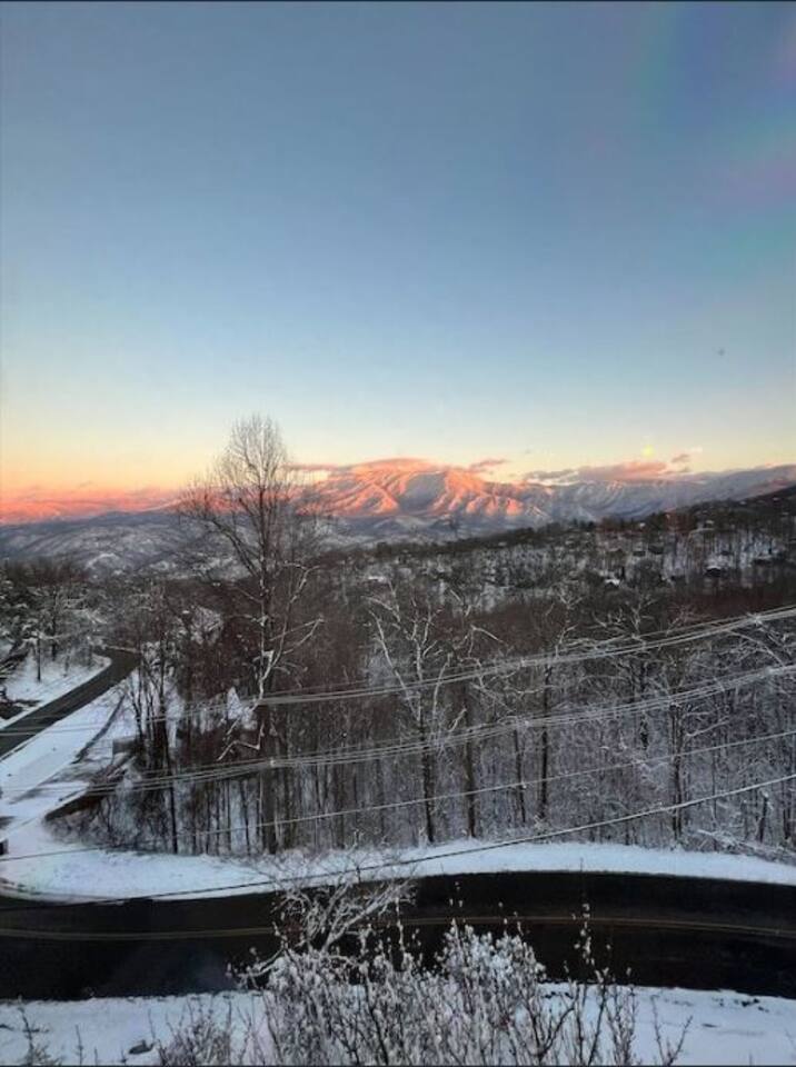 Beautiful view of Mt. Laconte.