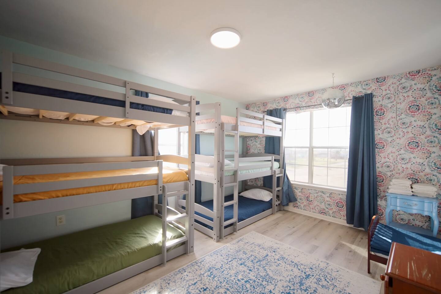 Bunk room sleeping six