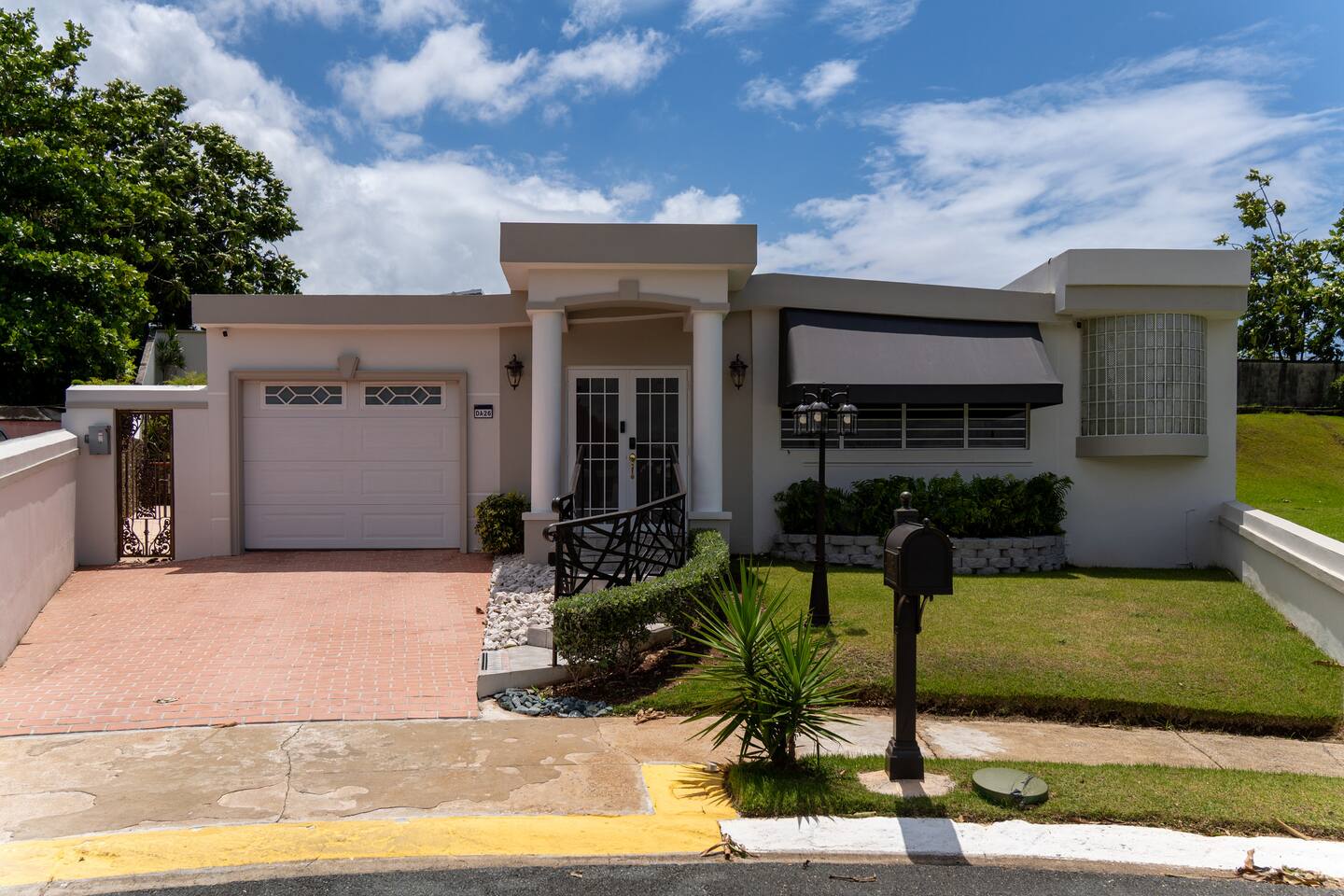 Family Home Gem | Private Pool