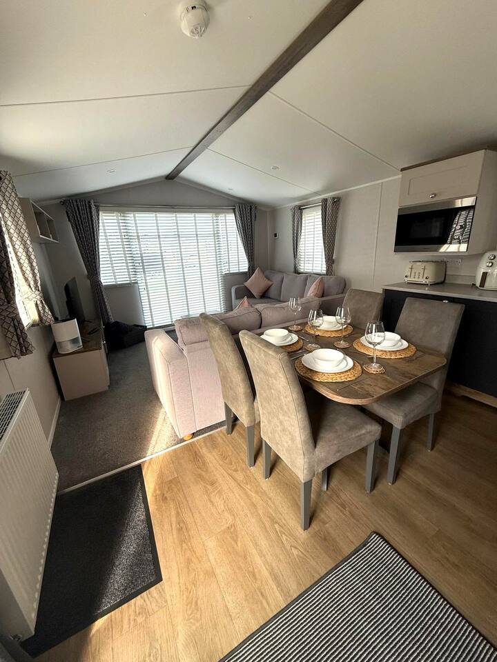 6 Berth Holiday Home | Near Skegness Beach