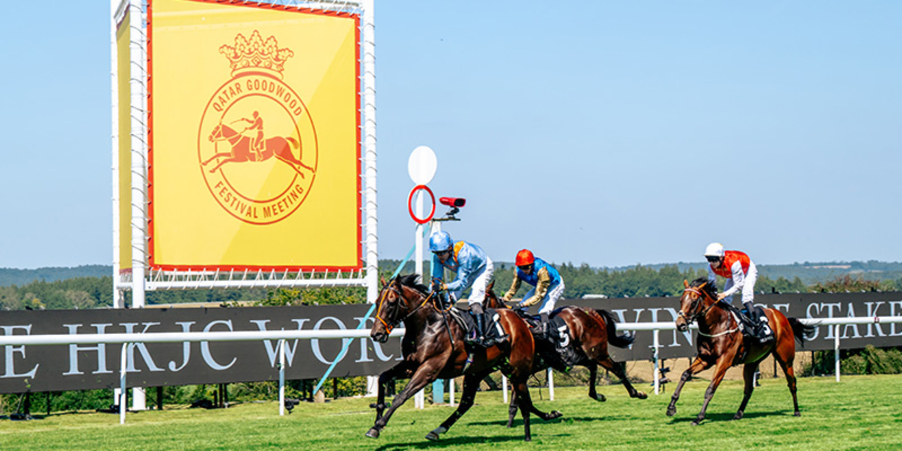 Thrilling race-day action at the iconic Qatar Goodwood track