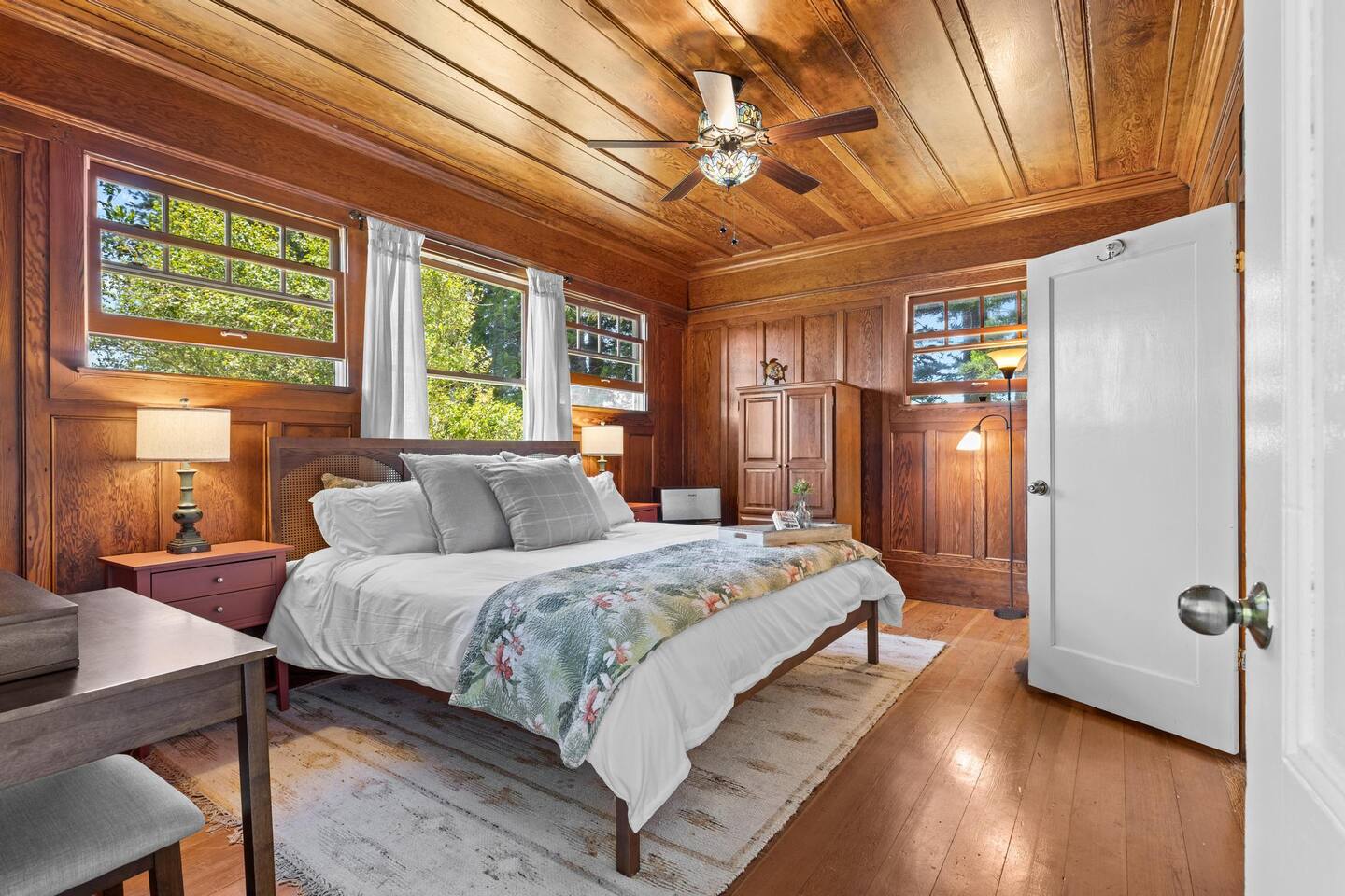 Plantation House Hibiscus Suite