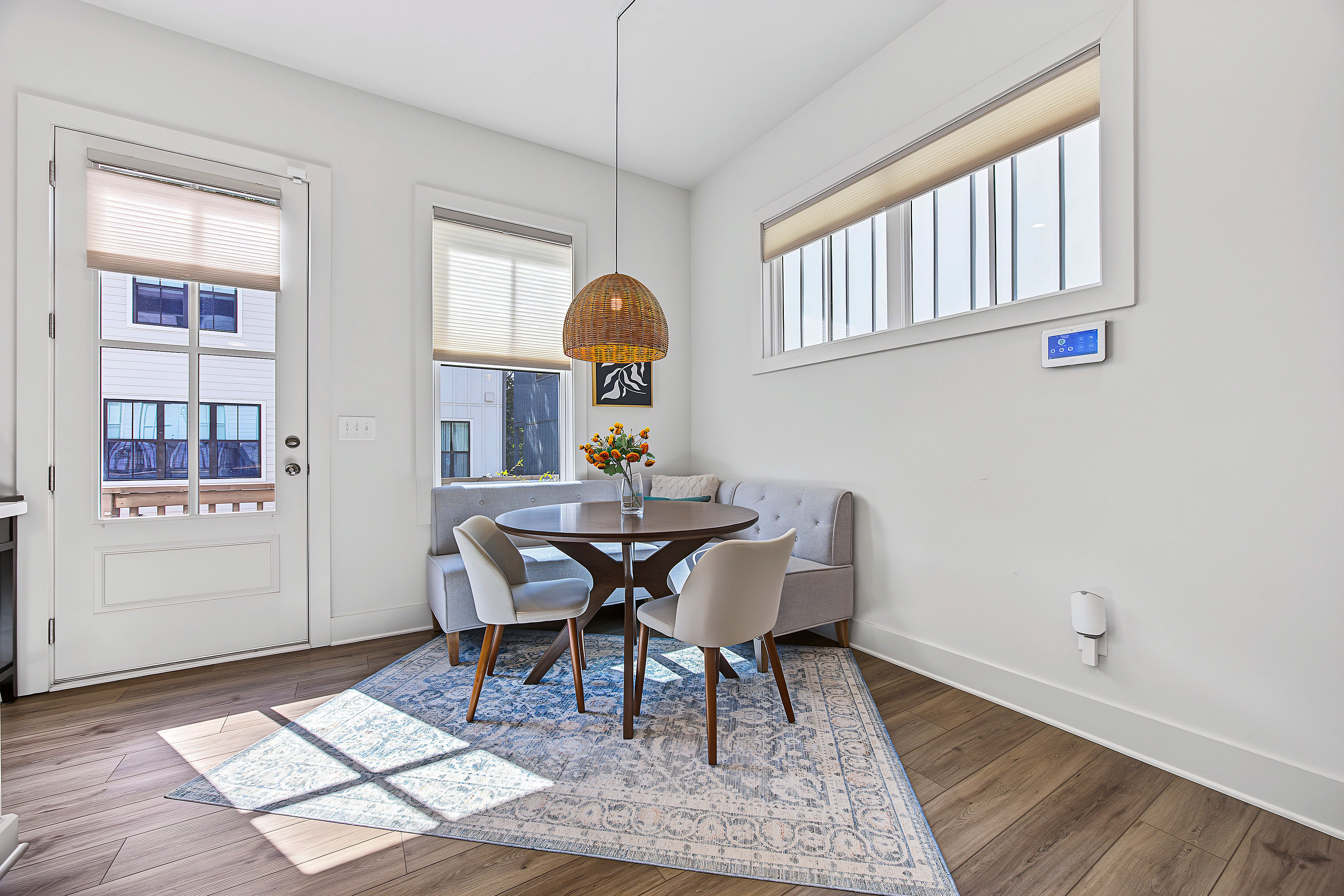 Modern 2BR Townhome Near Grant Park & the Beltline, photo 5 of 23