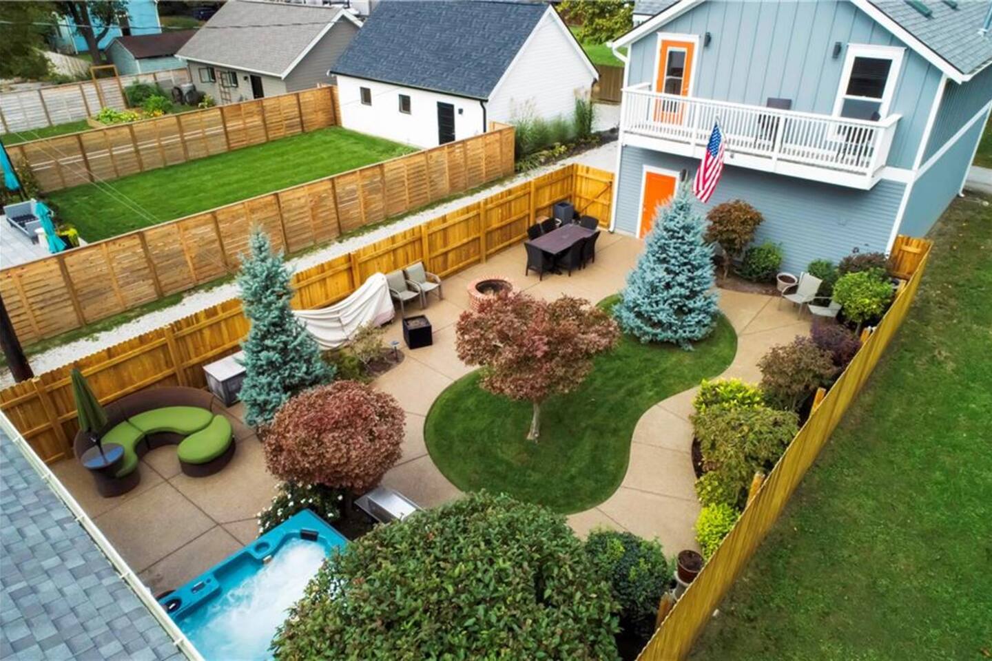 Enjoy a beautiful nature space in the heart of downtown.