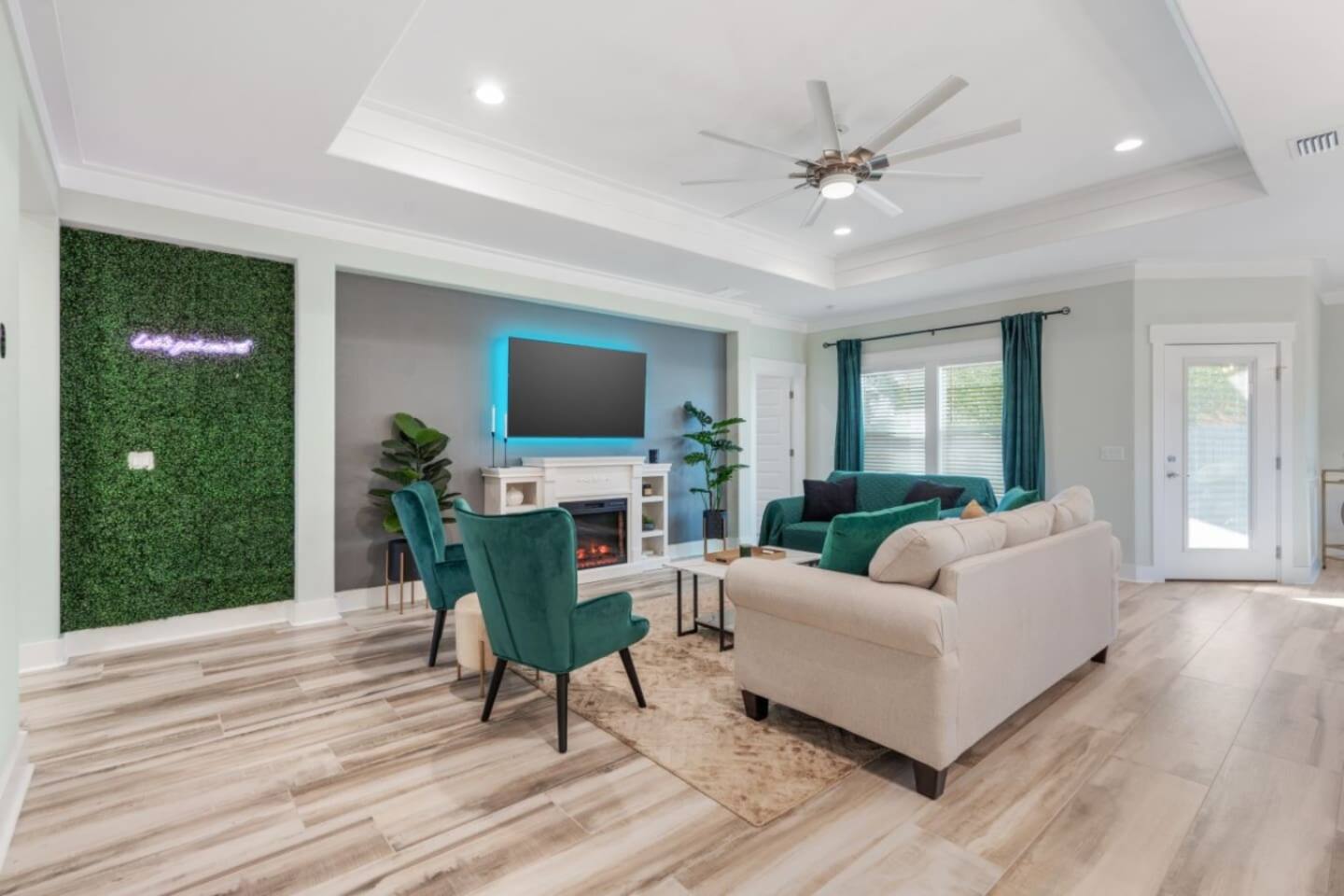 • Emerald-Gem-Inn • PCB • Family Fun Beach Home •