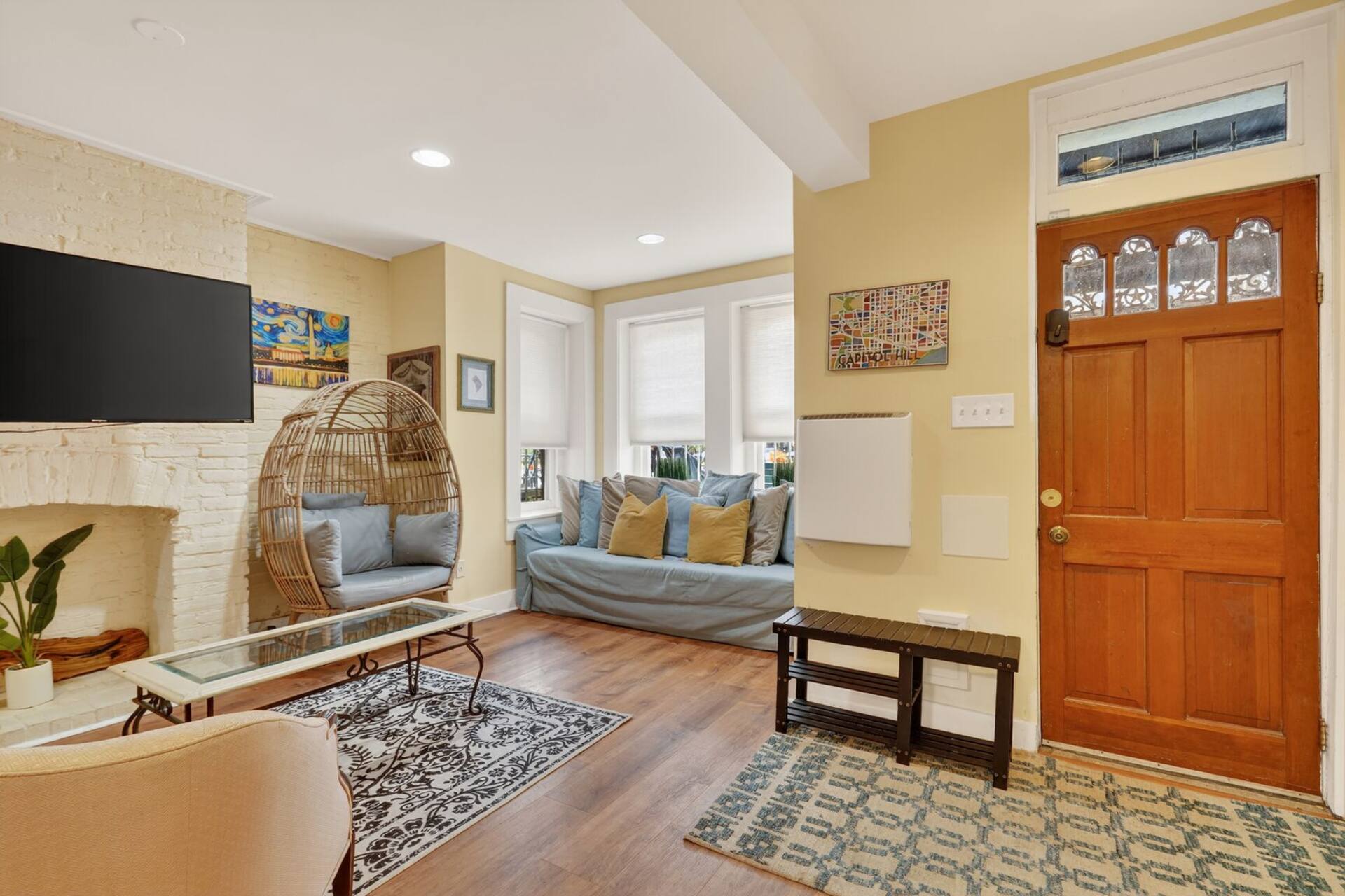 Capitol Hill DC 1BR | Sleeps 5, 2 Blks Metro