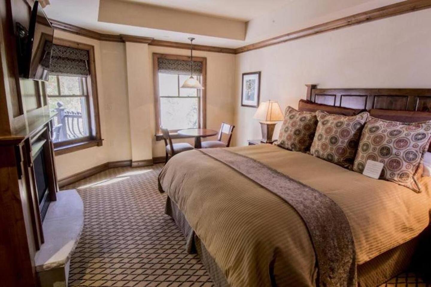 ASPEN MOUNTAIN RESIDENCES FORMALLY THE GRAND HYATT ASPEN IN TOWN BEDROOM