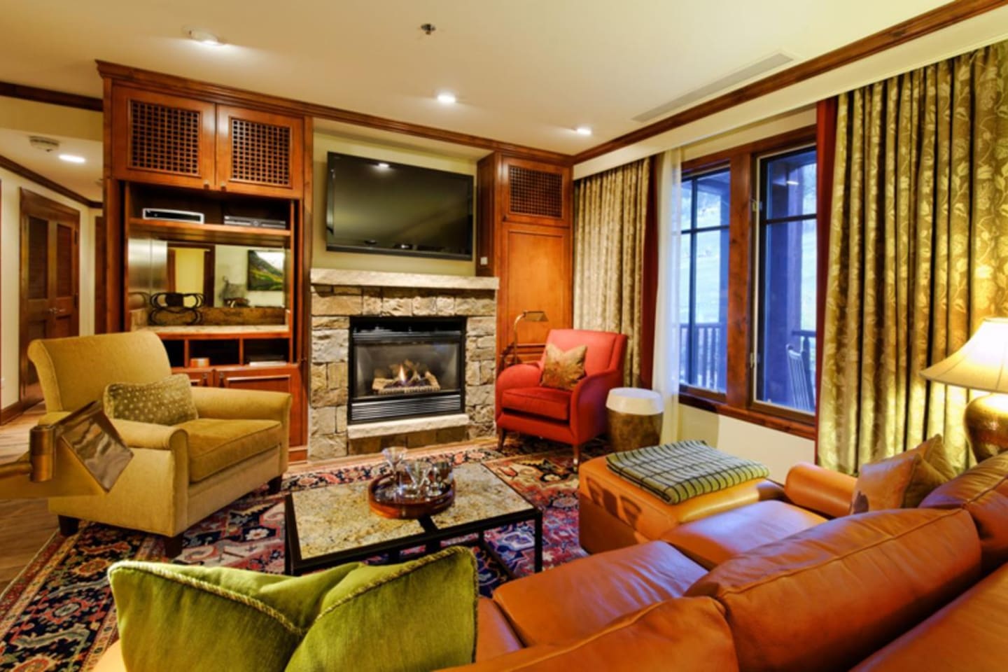 THE RITZ CARLTON RESORT-ASPEN-HIGHLANDS VILLAGE COLORADO LIVING ROOM