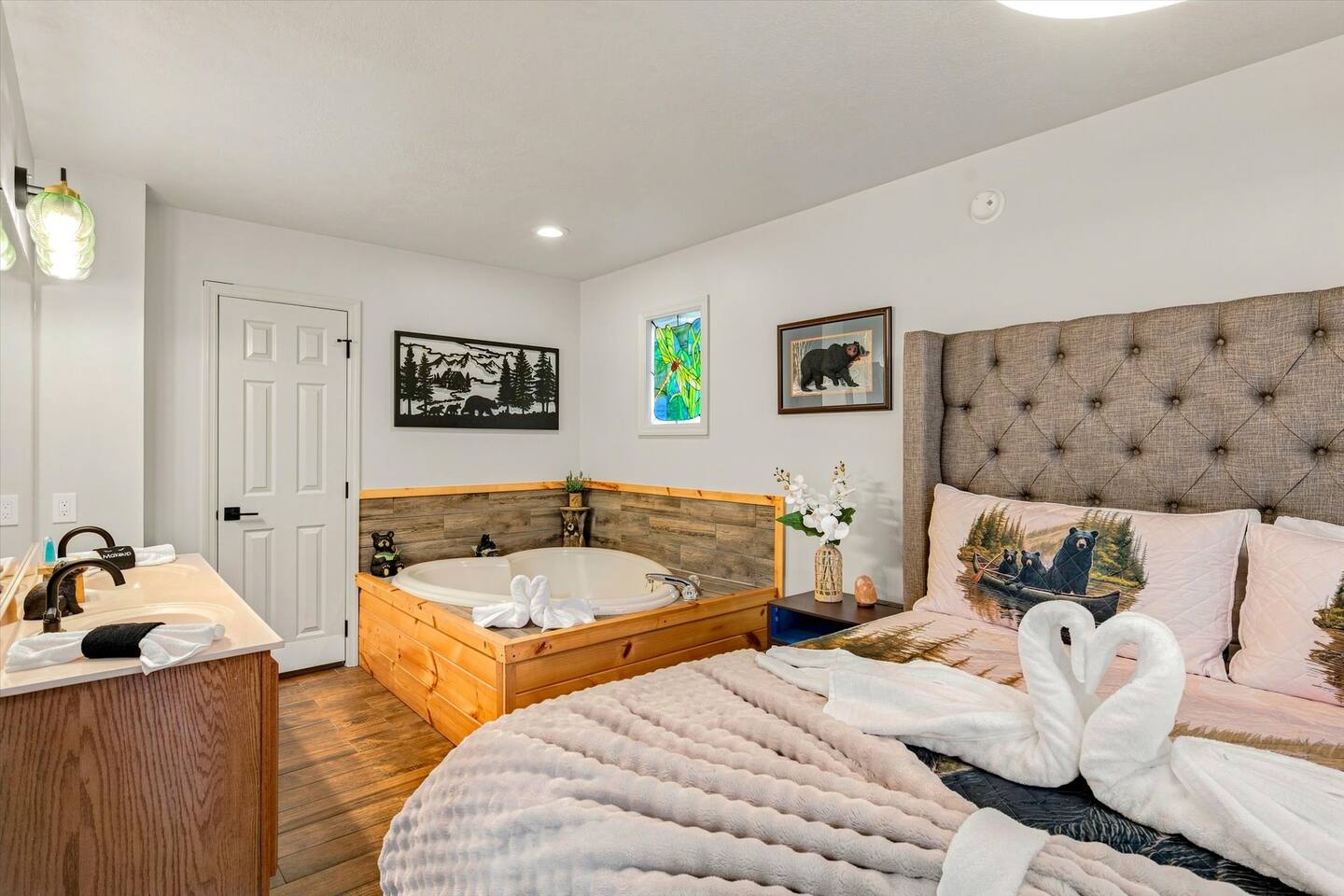 King Size bed plus extra covers if you need them