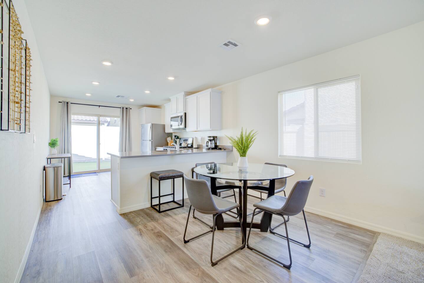 Beautiful Cozy Vegas Home - 3 Bed 2 Bath