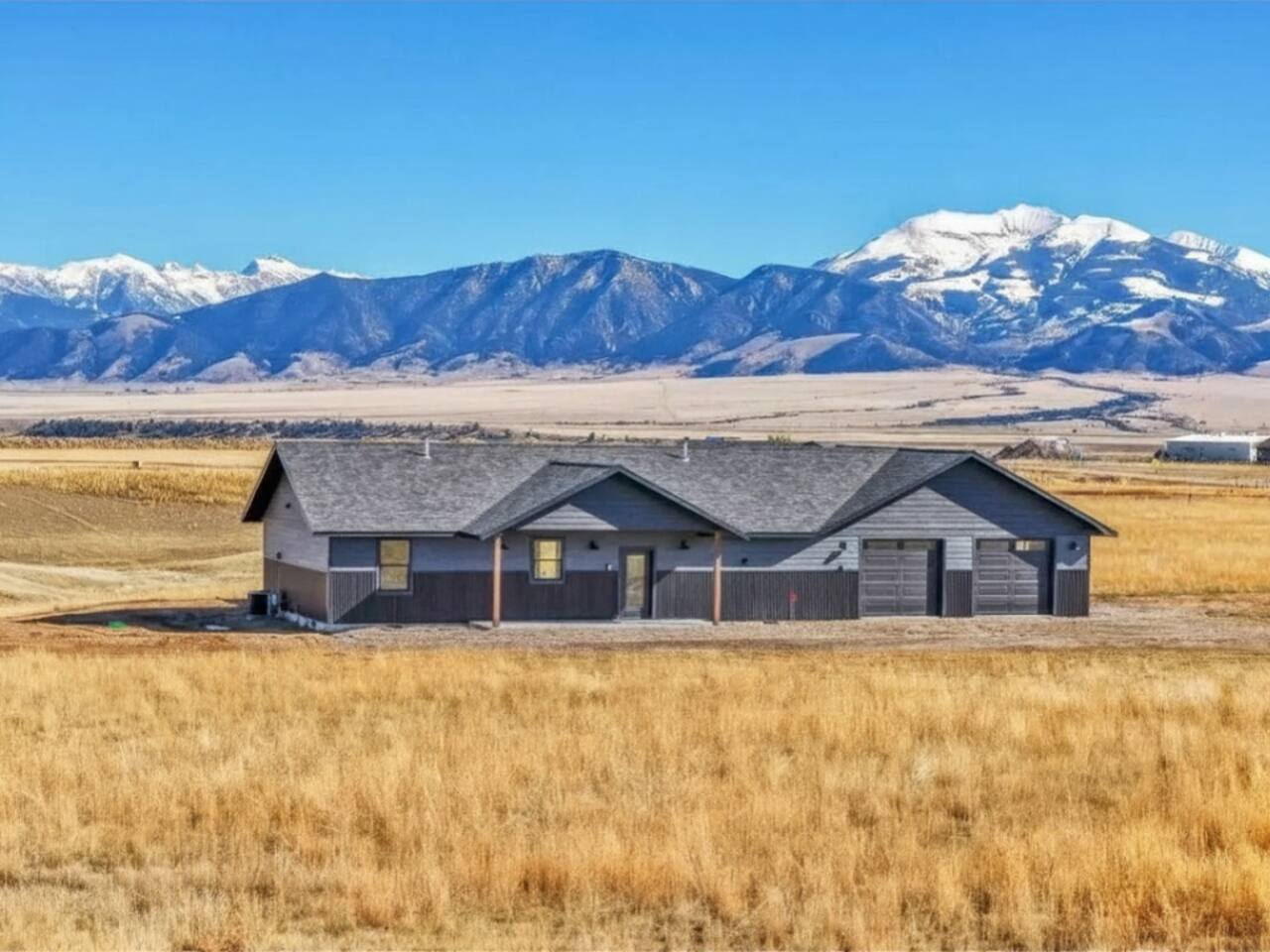 3BR Single-Level Ennis Home w/Madison Range Views