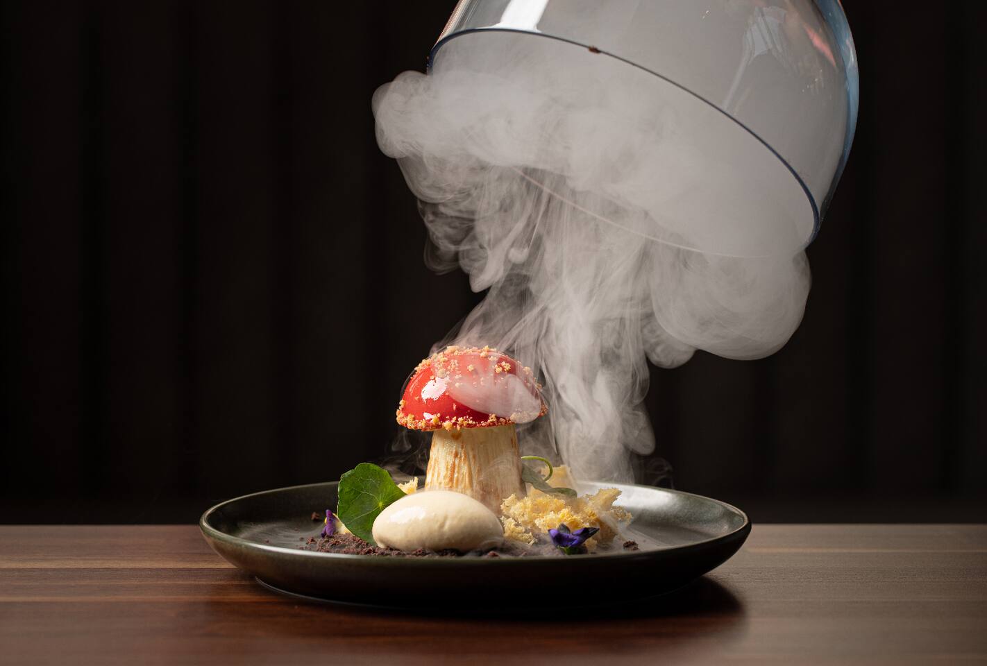 Experience culinary artistry at Tucson's innovative fine dining establishments, where molecular gastronomy and creative presentations elevate your group's dining adventures to extraordinary levels.