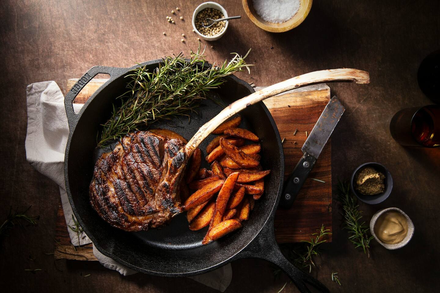 Savor perfectly prepared meals and local specialties at Tucson's top-rated steakhouses. Indulge in elevated dining experiences featuring the finest southwestern flavors and hospitality.