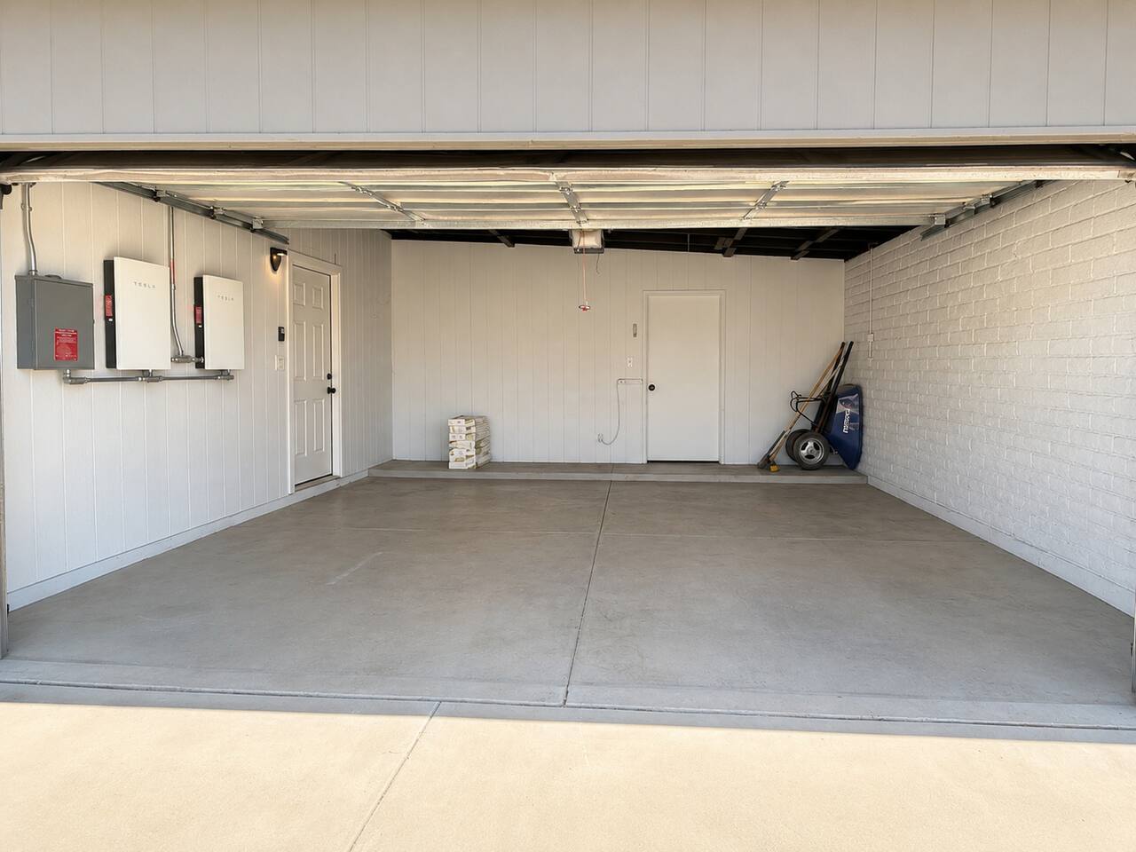 Private Two-Car Garage: Enjoy the convenience of a private, attached two-car garage with plenty of room for parking, unloading luggage, and keeping your vehicles protected from the Arizona sun.