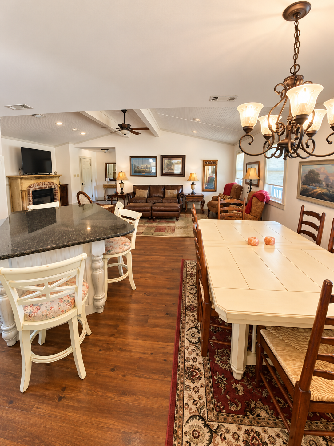 Secluded Country Cottage | 4BR Home Near Saint Jo