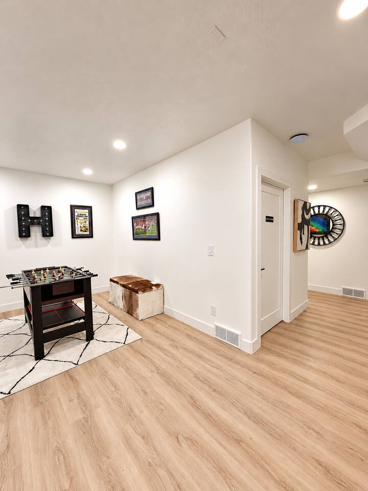 Lower Level Game Area with Mulit-Function Game Table