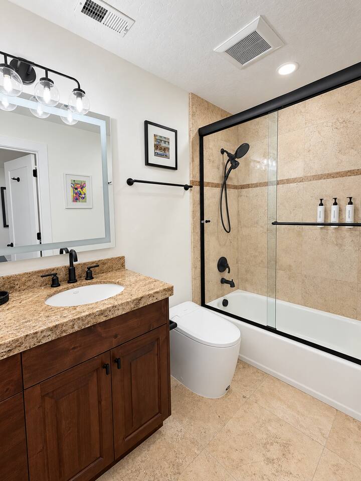 Ensuite Bathroom (Lower Level) for Bedroom 7