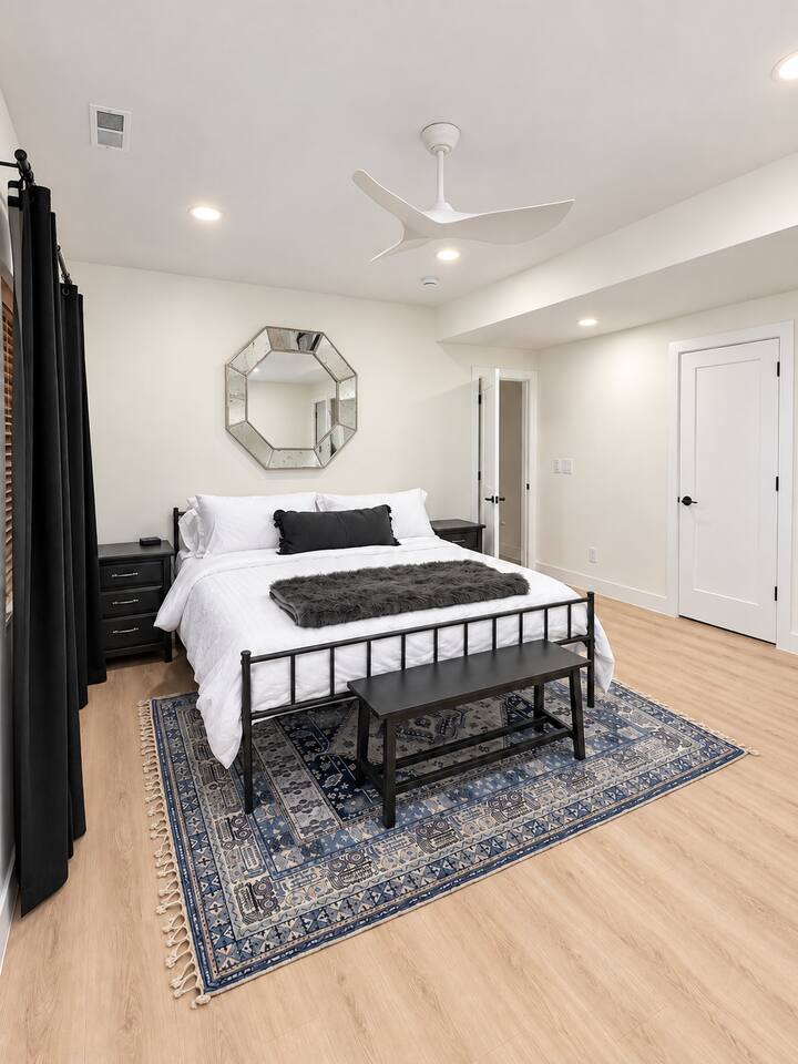 Ensuite Bedroom (Lower Level) with King Bed