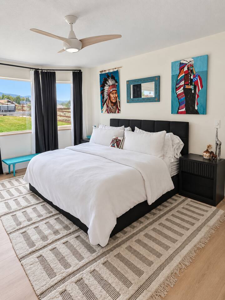 Primary Suite (Main Level) with King Bed