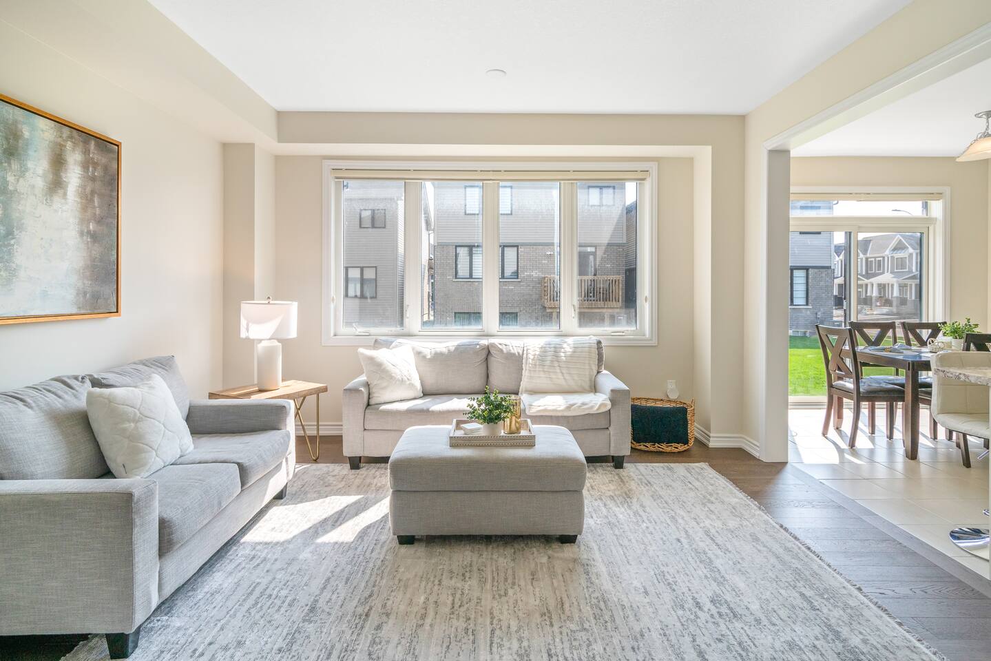 Luxury 3 Bedroom Home! 10 mins from Niagara Falls
