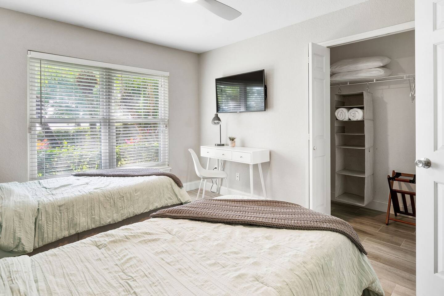 Bedroom #3 with two Twins XL