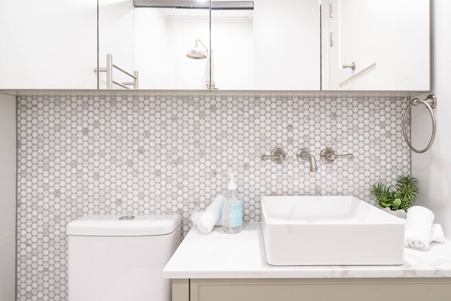 Main bathroom